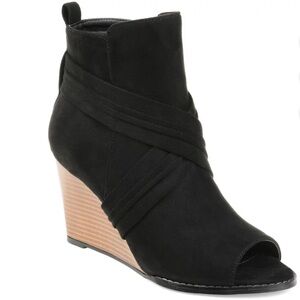 NWT Journee Collection Sabeena Inside Zip Open Toe Wedge Booties Size 5.5